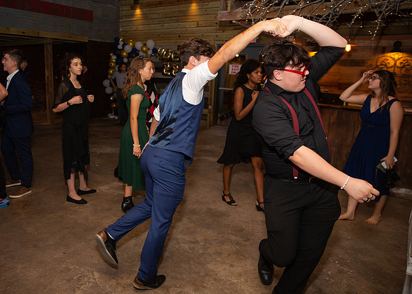 HOCO22-194